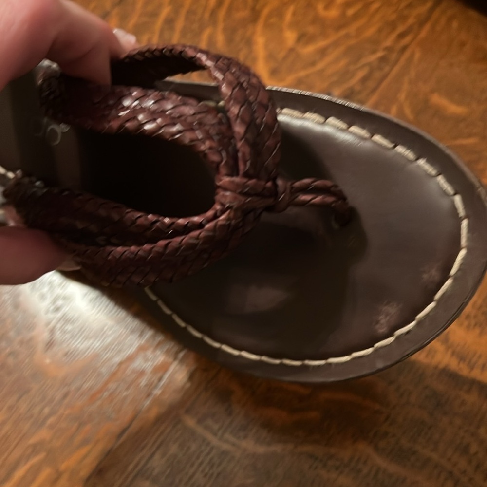 Bernardo Miami Thong Sandal ~ size 9M ~ brown braided - Picture 7 of 16